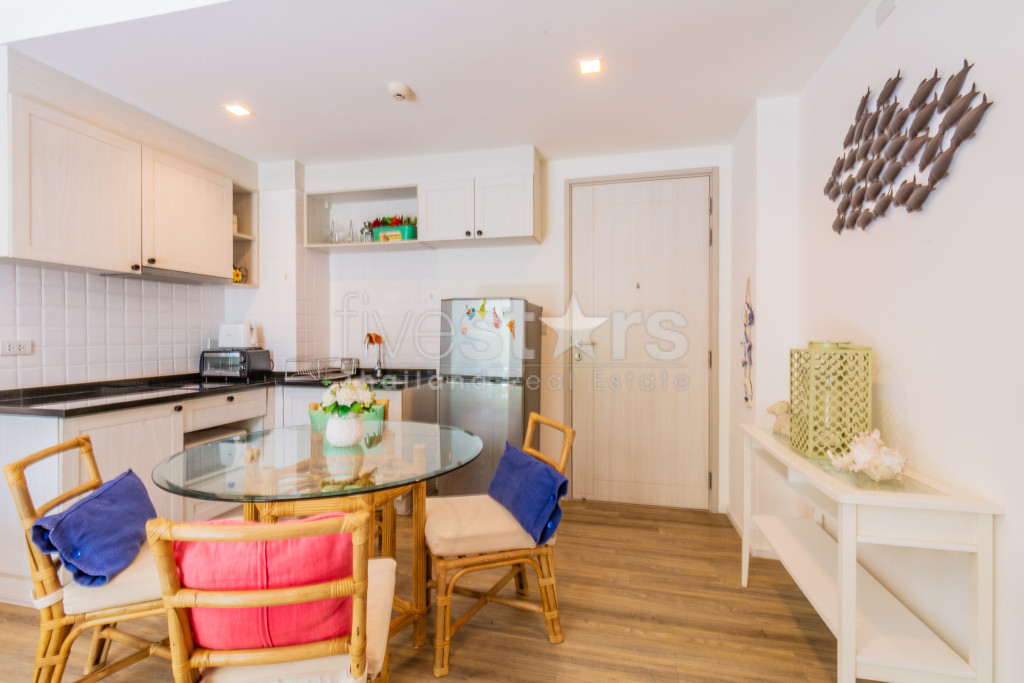 2 Bedroom Ground Floor Condo In Great Location, photo 9