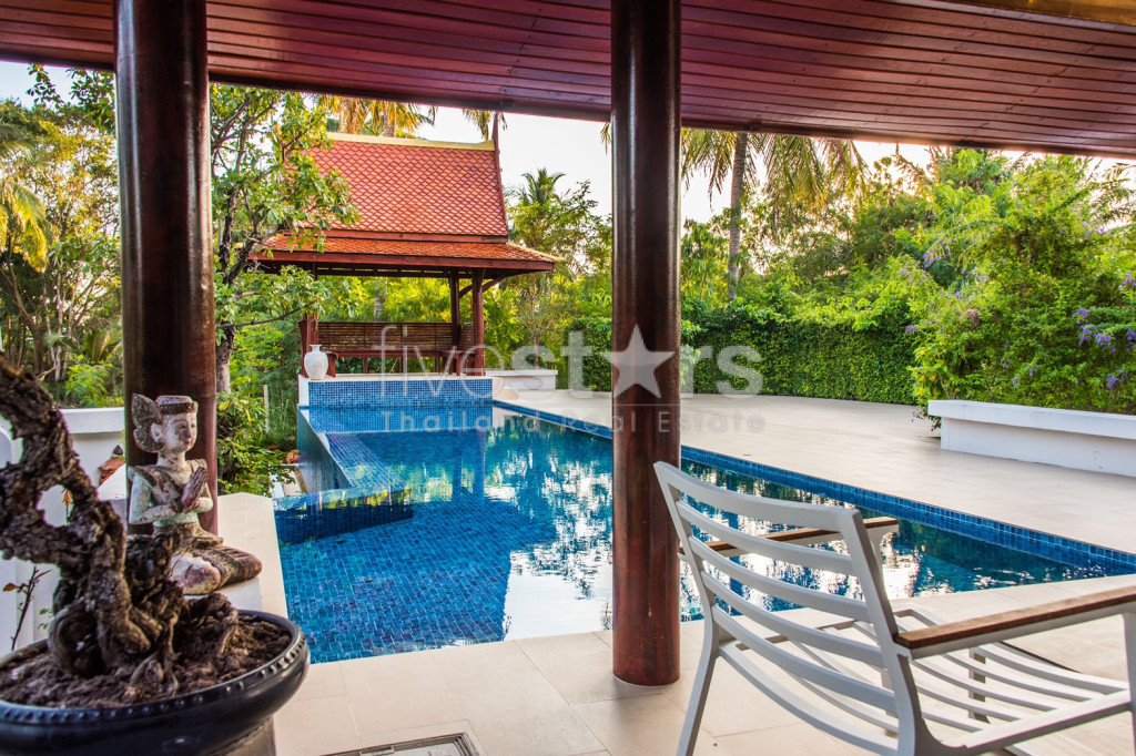 Modern/Traditional 4 Bedroom Pool Villa, photo 2