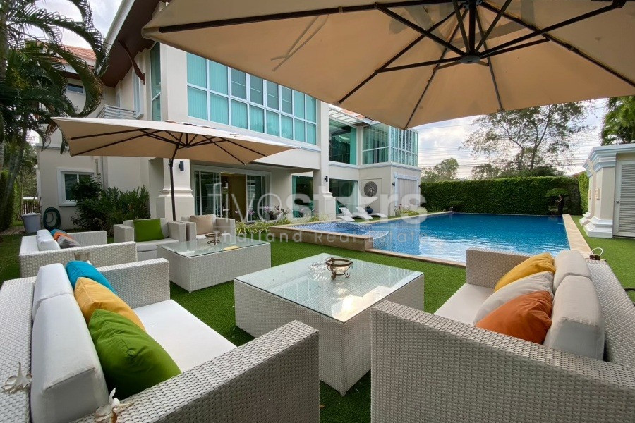 Stunning 5-Bedroom Villa with Mountain Views, Near Sainoi Beach in Hua Hin, photo 6