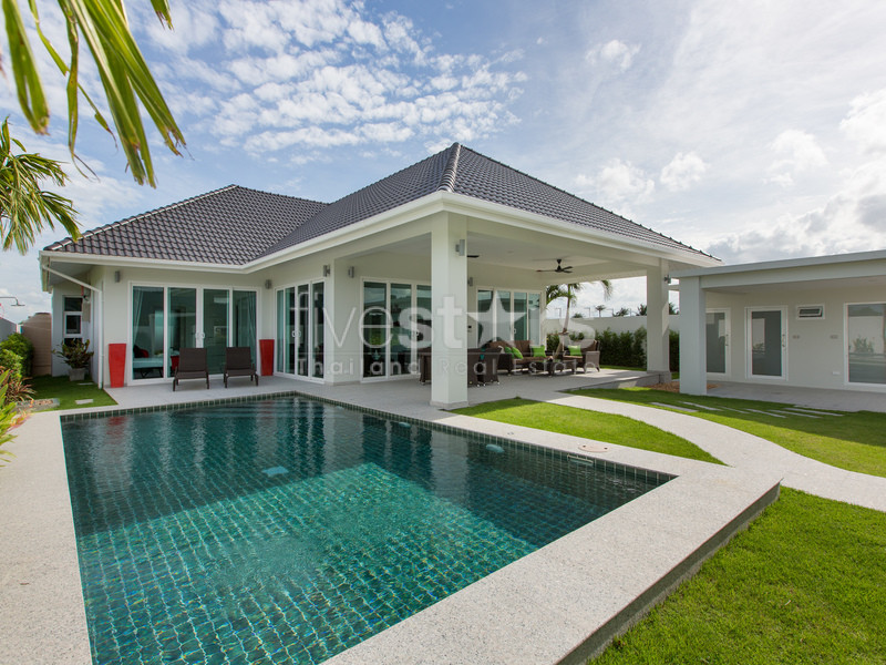 Baan Phu Thara Mountainside – Luxury 3 Bedroom Pool Villas – New Development
