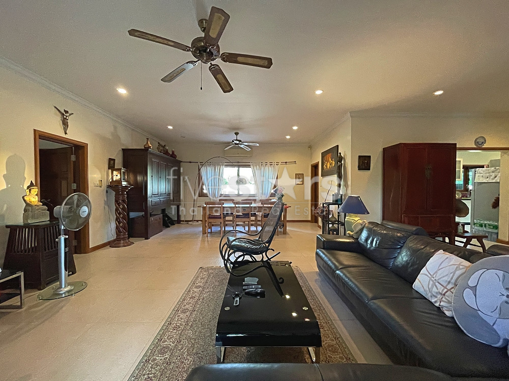 Large 4 Bed Pool Villa For Sale Coconut Garden Hinlekfai, photo 4