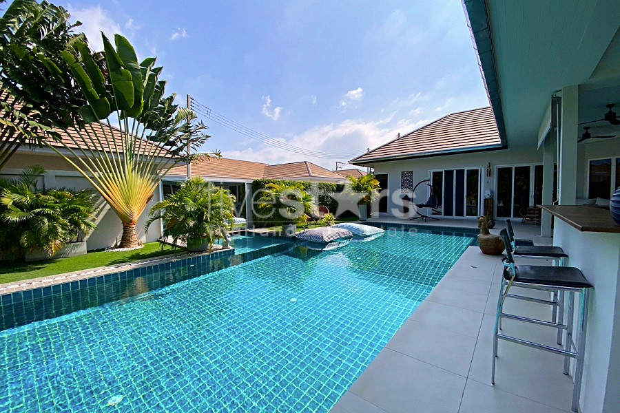 Modern 3 Bedroom Luxury Pool Villa For Sale in Huana Hua Hin, photo 3