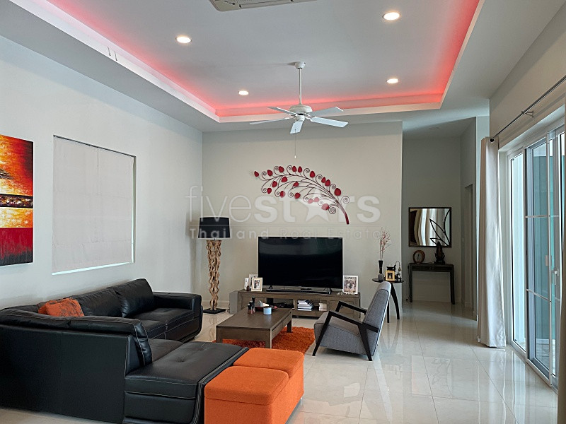 Modern Ready To Move In Pool Villa for sale in Samroiyot 800m from the Beach, photo 10