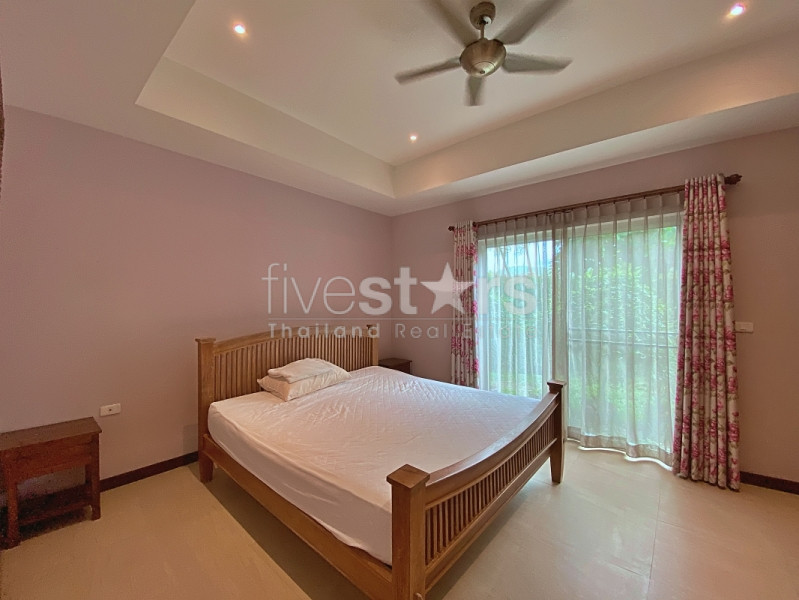 Stunning 3 Bedroom Pool Villa for Sale in Hua Hin with Large Tropical Garden and Guesthouse, photo 14