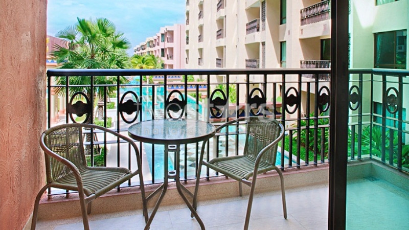 Stunning 3-Bedroom Beachfront Condo with Panoramic Sea and Pool Views at Marrakesh Hua Hin, photo 2