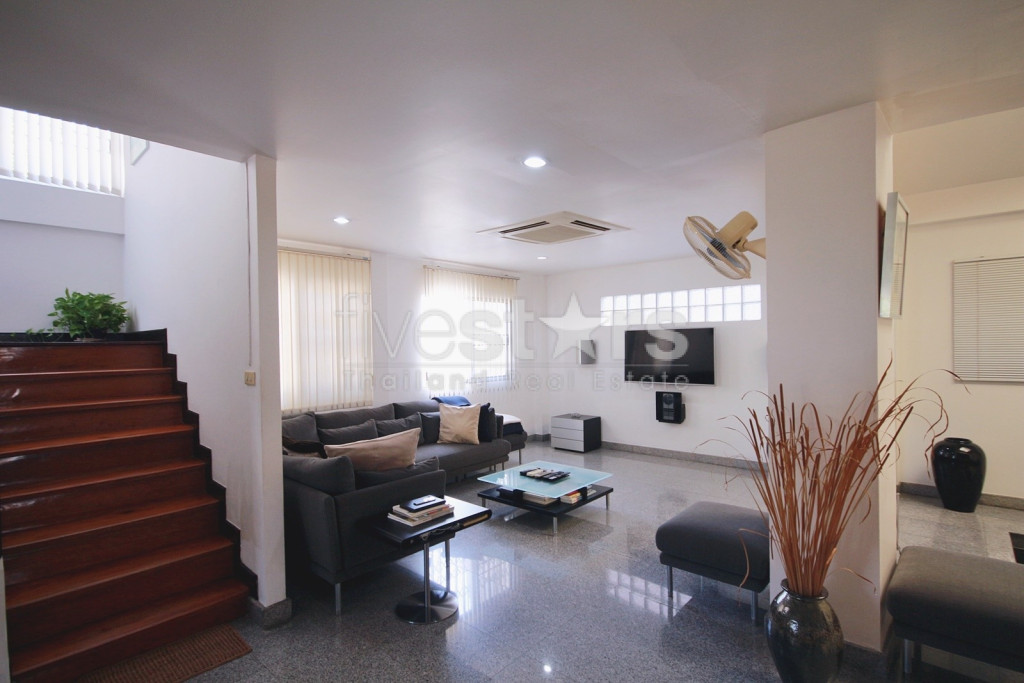 City center 3 bedroom villa walking distance from the beach, photo 9