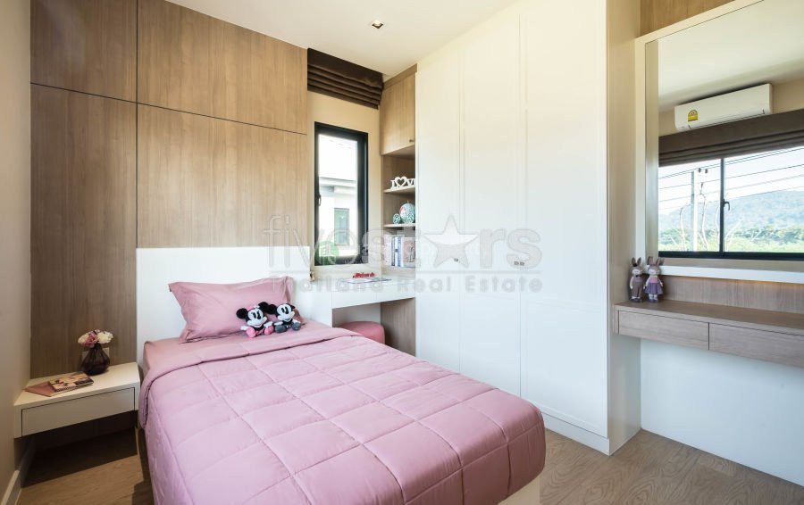 Modern Luxury 2 Storey House close to Town, photo 11