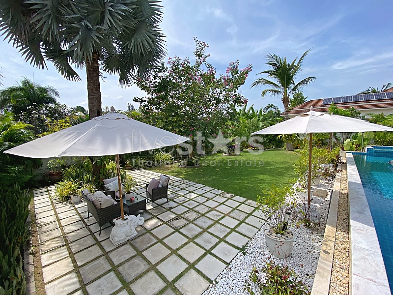 Stunning 3-Bedroom Luxury Pool Villa for Sale at Red Mountain Hua Hin, photo 9