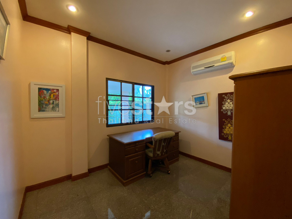 2 Story 3 Bedroom Pool Villa with Office In Bor Fai, photo 13