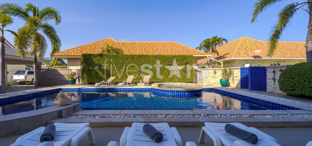 Hua Hin Palm Village: 2 Storey 6 Bedroom Pool Villa, photo 11