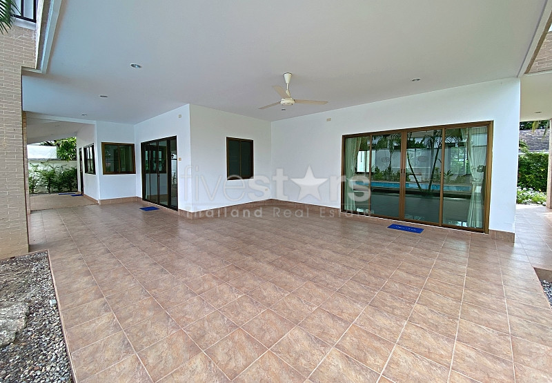 Executive 4-Bedroom Pool Villa with Guest Studio on Rare Double Plot in Khao Tao, photo 8