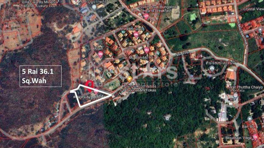 Stand Alone 5 Bedroom Villa On A Large Land Plot