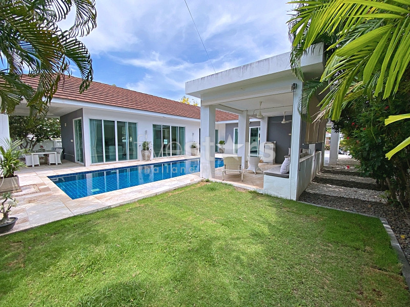 Modern 3-Bedroom Pool Villa with Mountain Views at White Stone Villas, Near Hua Hin, photo 3