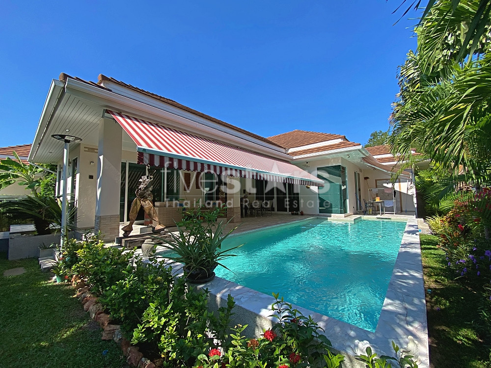 Modern 3 Bed 2 Bath Private Pool Villa For Sale in Woodlands Residence