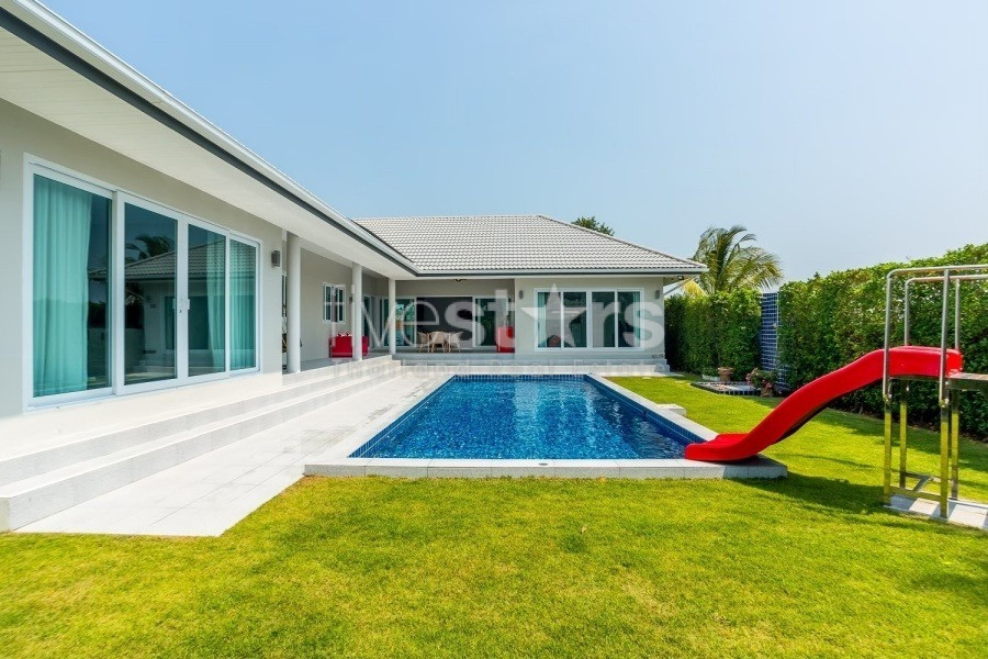 Two Modern Pool Villas with Mountain View – 7 Bedrooms on 1 Rai in Khao Tao, Hua Hin