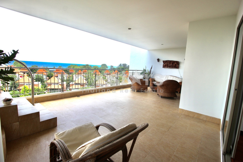 Luxury 3 Bedroom Condo With Stunning Sea Views, photo 11