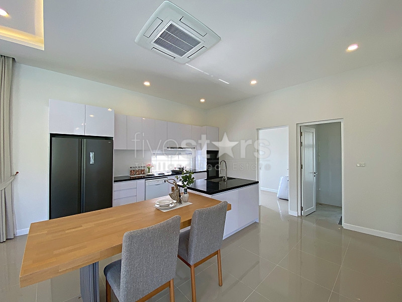 Luxury Canal View Pool Villas at Woodlands Riverside – 3 Beds, 4 Baths New Builds, photo 13