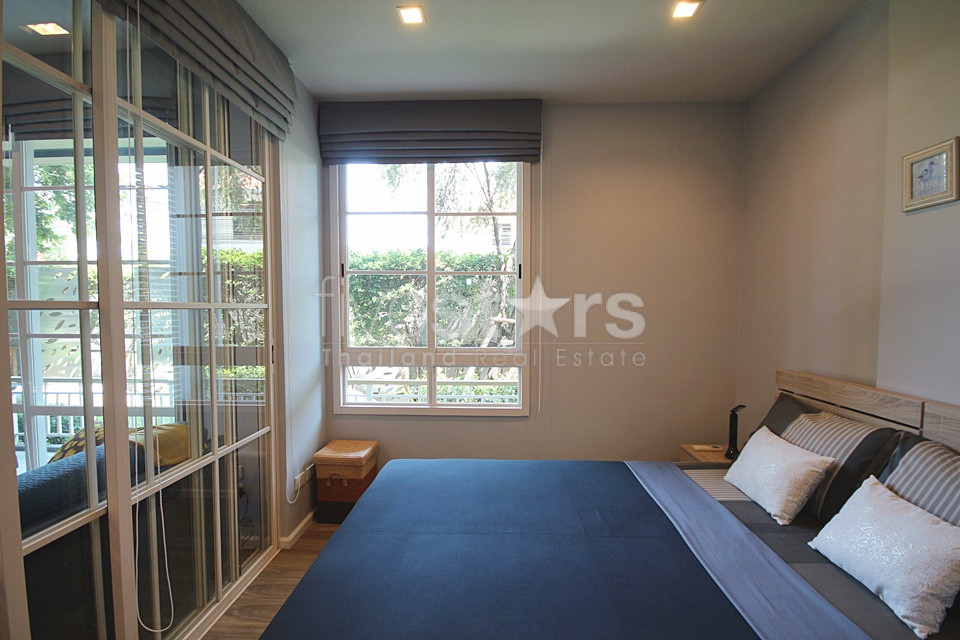 Absolute Beachfront 2 Bed Condo For Sale in Khao Takiap, photo 10