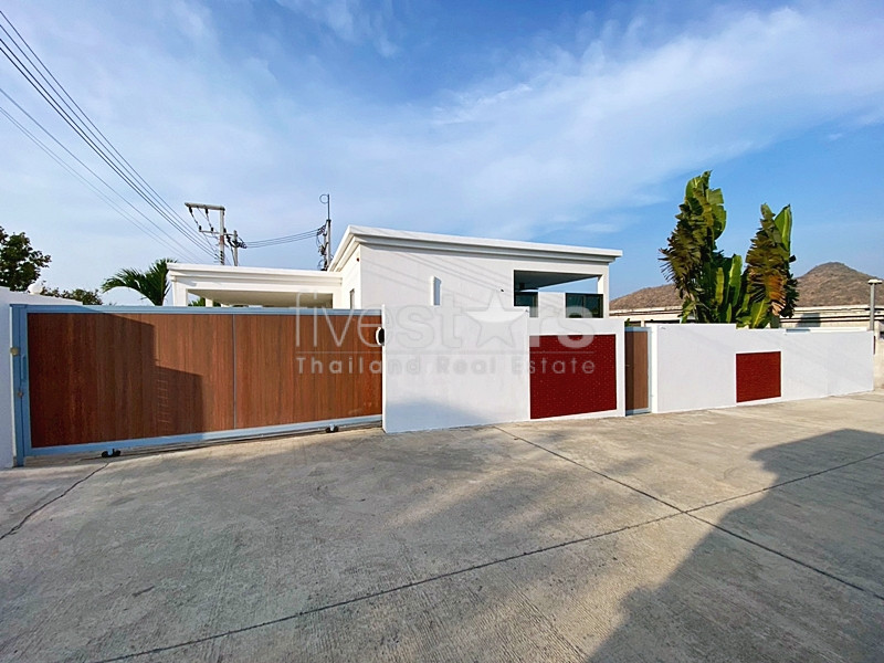 Modern Renovated 2-Bedroom Villa with Tropical Garden in Thap Tai, Hua Hin, photo 12