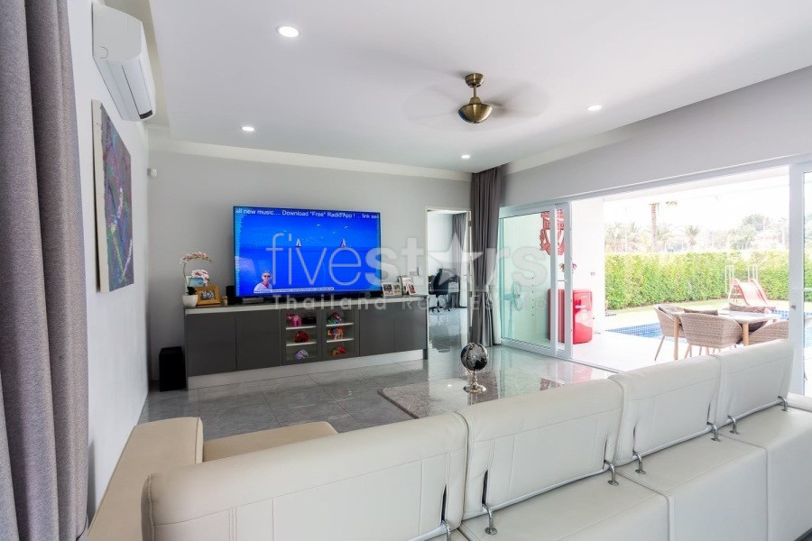 Two Modern Pool Villas with Mountain View – 7 Bedrooms on 1 Rai in Khao Tao, Hua Hin, photo 7