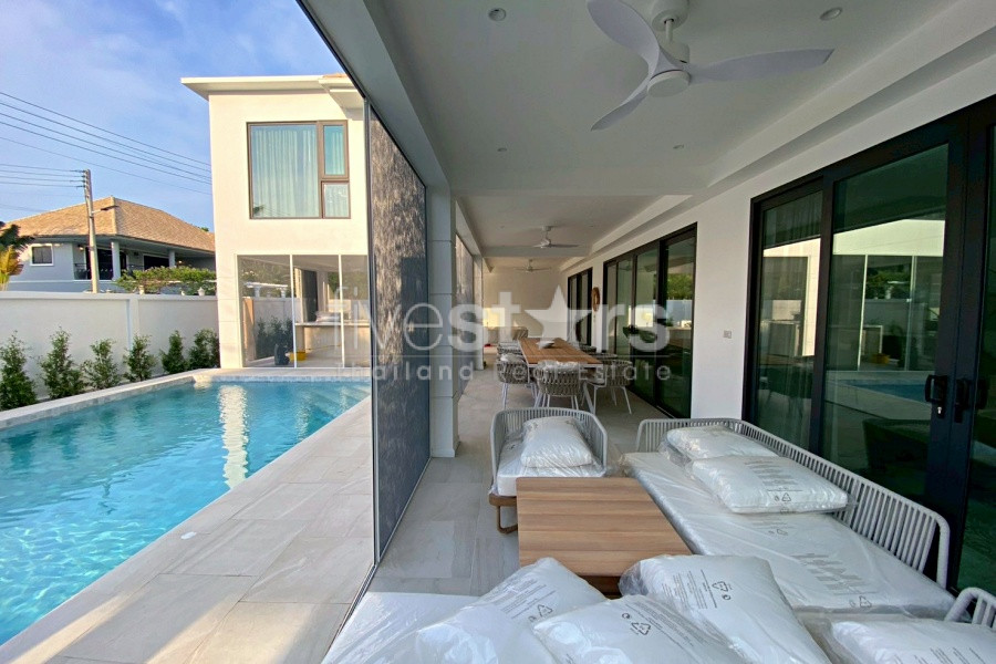 Elegant 4-Bedroom Villa with Solar Power & Private Gym – Hua Hin Luxury Living, photo 4