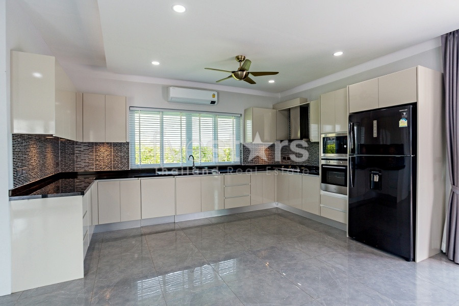 Modern Single Storey Pool Villa for Sale in Peaceful Khao Tao Soi 126, photo 7