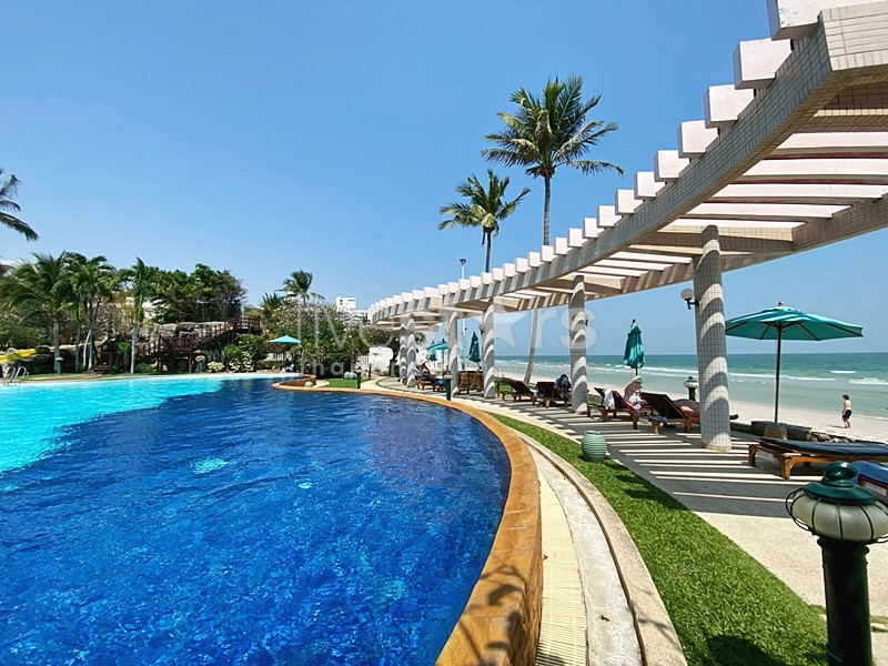 Baan Sansaran Beachfront Condo – Rare Ground Floor Unit in Prime Hua Hin Location
