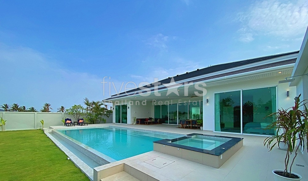 Bliss Homes – Modern Luxury Pool Villas in Small Project – Off Plan