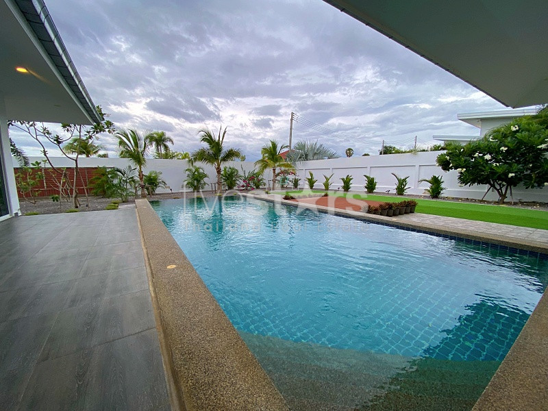 Mountain View 3 Bed 4 Bath Pool Villa For Sale in Paknampran, photo 14