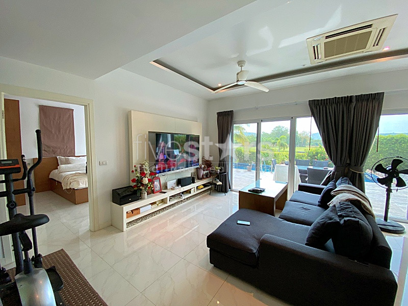Golf Course 2.5 Bed Pool Villa For Sale on Black Mountain Golf Club, photo 12