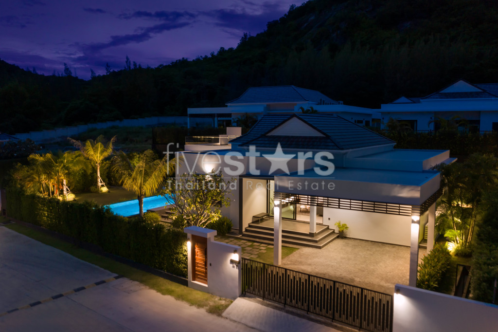 Sivana Hills: High Quality Pool Villas – New Development