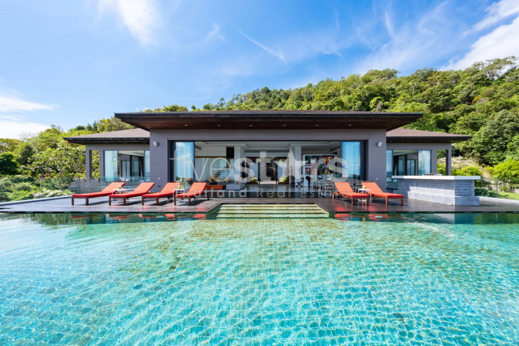 SEA-VIEW VILLA IN UPSCALE NEIGHBORHOOD, photo 4