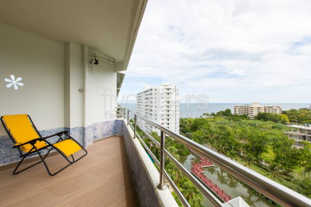 Large 1 Bed Condo with Sea Views to the North of town, photo 6