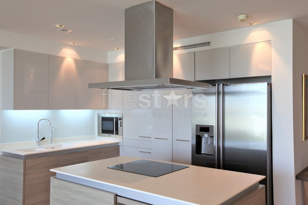2-bedroom spacious condo for sale in Ari area, photo 3