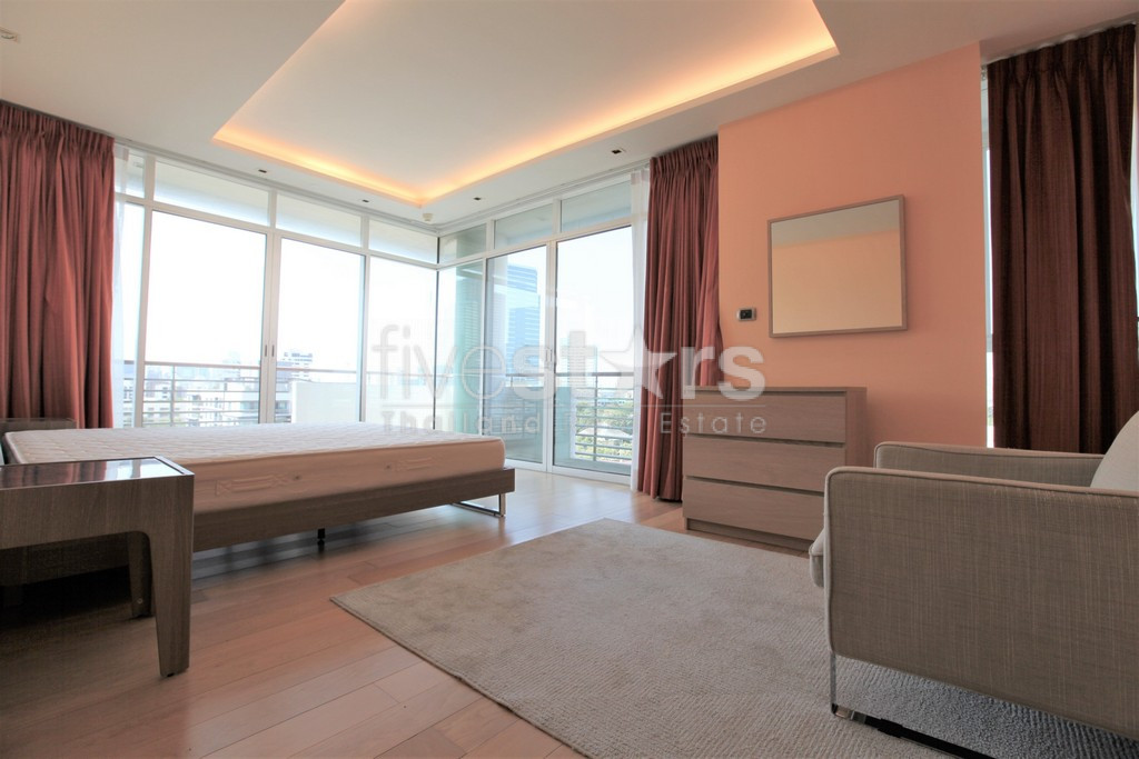 2-bedroom spacious condo for sale in Ari area, photo 2