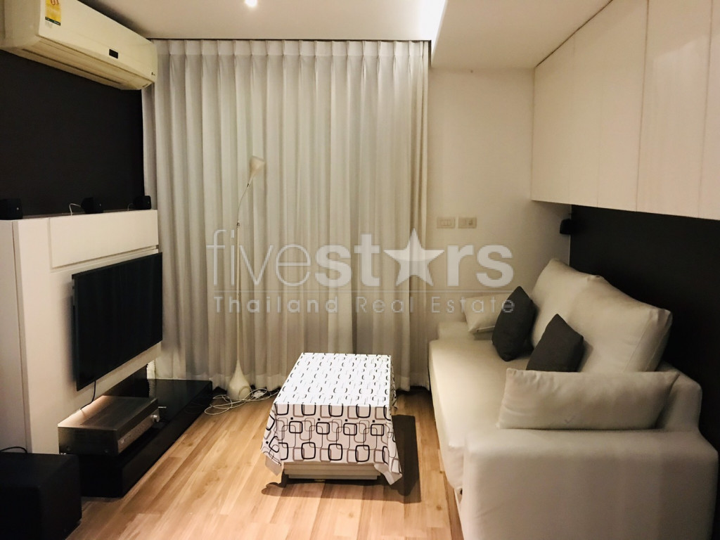 Condo 1 bedroom for sale in Ari