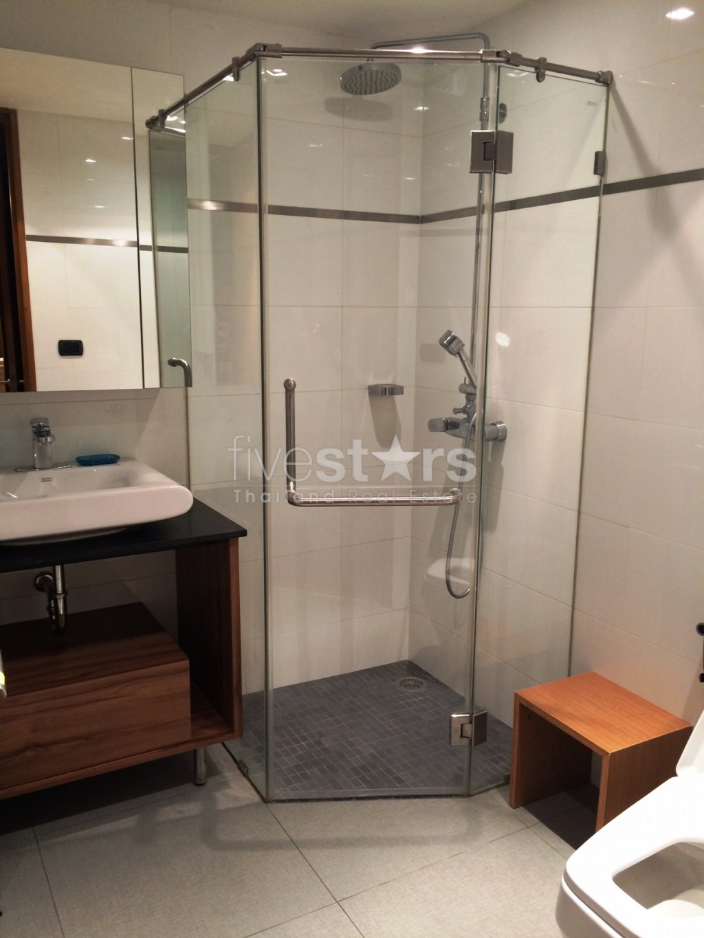 Appartement spacieux de 2 chambres à louer à Ari, photo 10