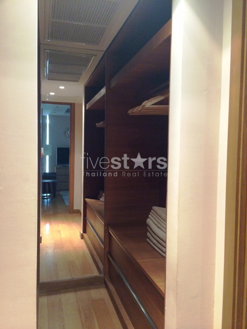 Appartement spacieux de 2 chambres à louer à Ari, photo 9