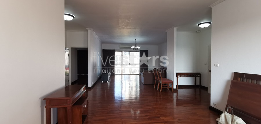 Appartement avec 3 chambres à louer à Aree, photo 4