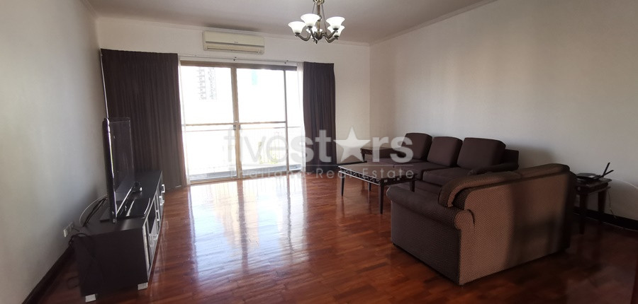 Appartement avec 3 chambres à louer à Aree