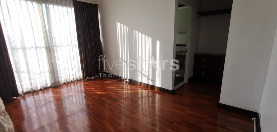 Appartement avec 3 chambres à louer à Aree, photo 9