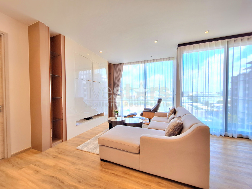 Immense condo de 3 chambres à louer à Sukhumvit - Bearing