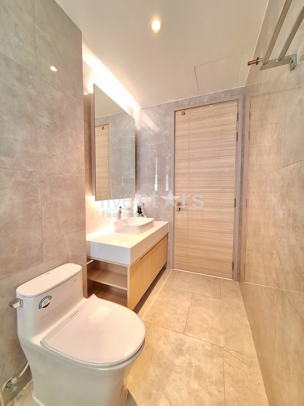 Immense condo de 3 chambres à louer à Sukhumvit - Bearing, photo 10