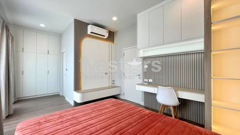 4-bedroom house in compound for sale on Bangna-Suvarnabhumi, photo 13