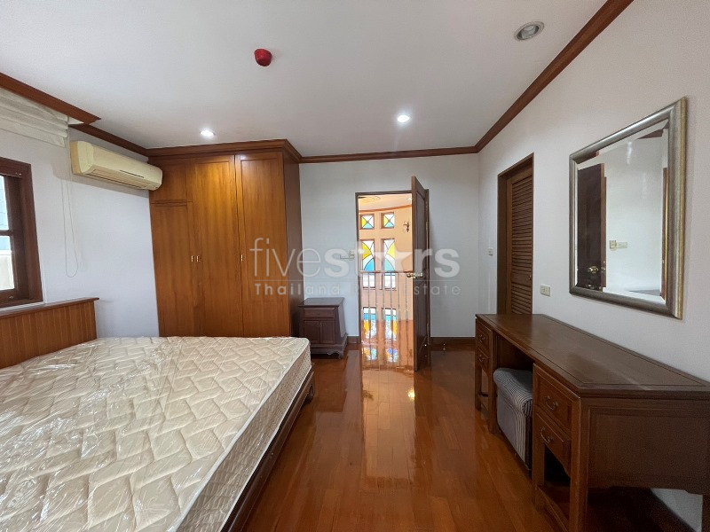 Belle maison au style colonial avec 4 chambres à louer, photo 11
