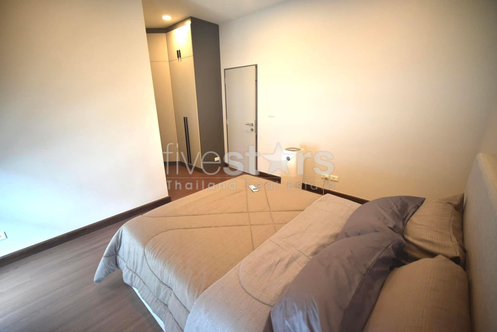 Maison moderne 4 chambres à louer Bangna, photo 11