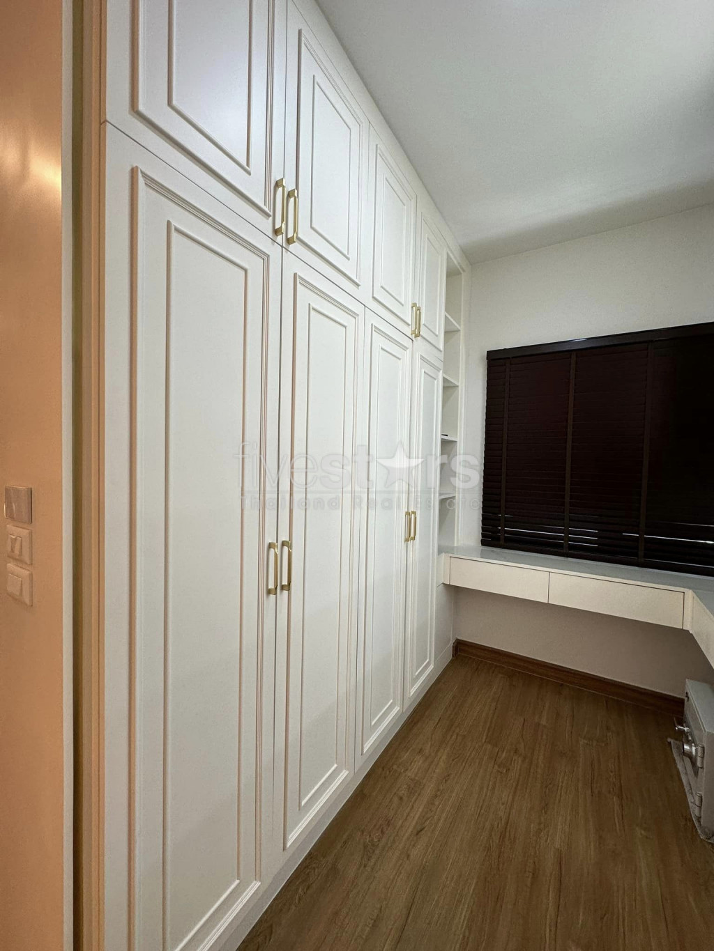 Maison individuelle de luxe moderne de 4 chambres à louer à Bangna, photo 8