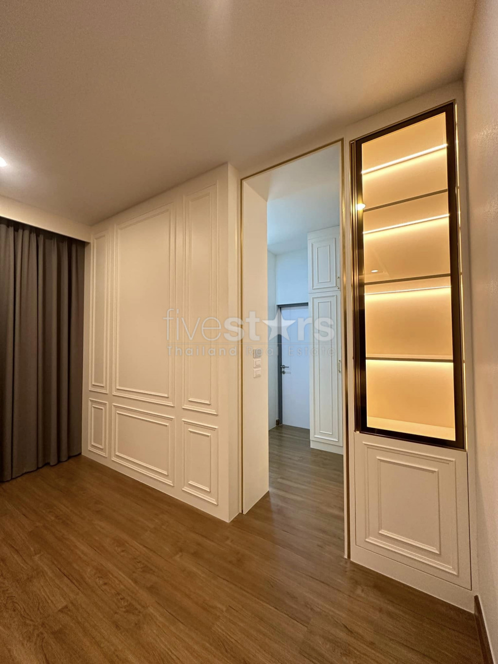 Maison individuelle de luxe moderne de 4 chambres à louer à Bangna, photo 9