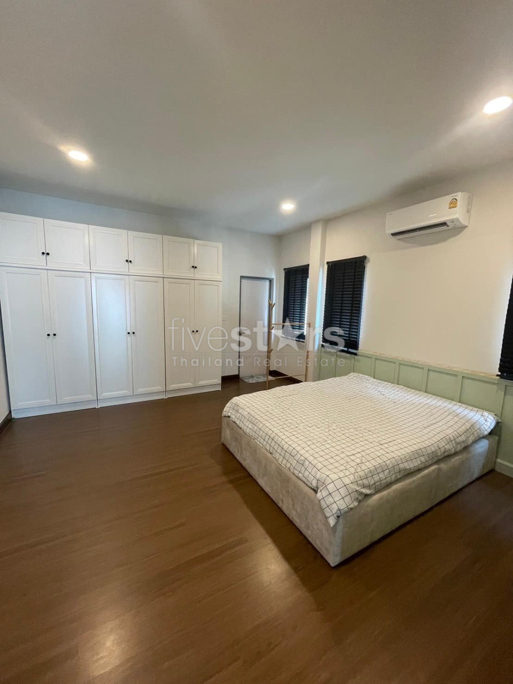 Maison moderne et luxueuse de 3 chambres à louer à Bangna., photo 7