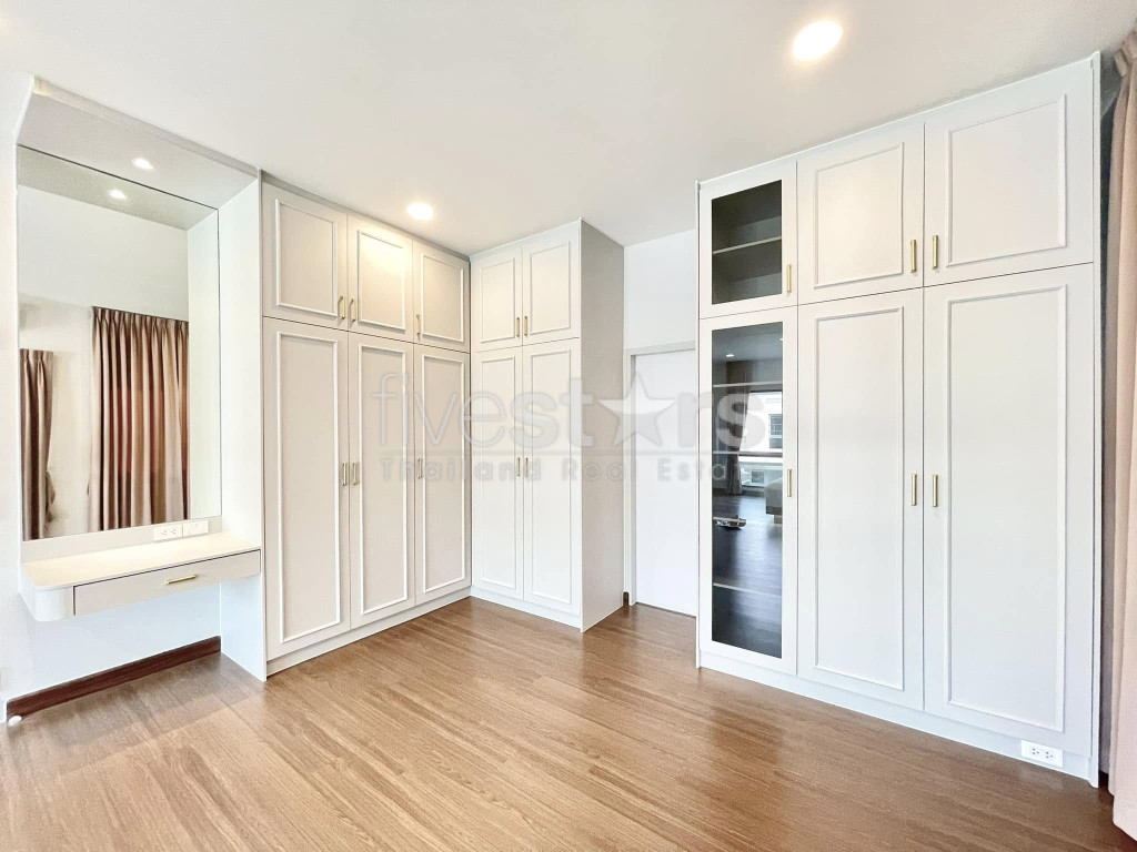 Superbe maison moderne de luxe de 5 chambres à louer à Bangna, photo 12